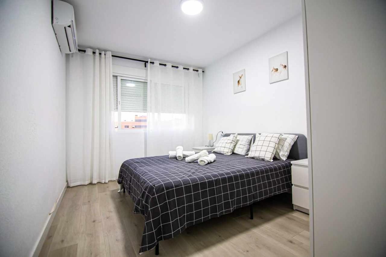 Apartamento Heroes De Sostoa Málaga Kültér fotó