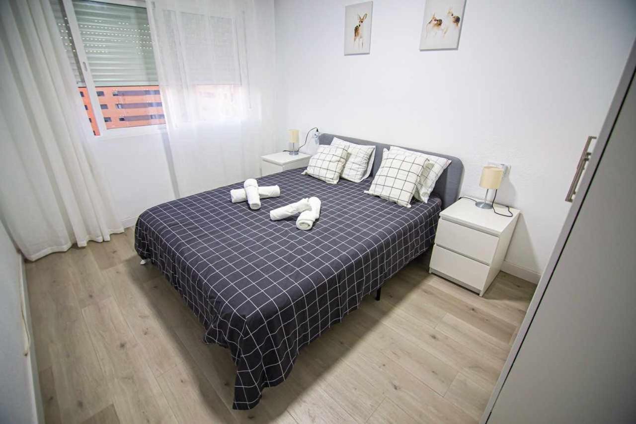 Apartamento Heroes De Sostoa Málaga Kültér fotó